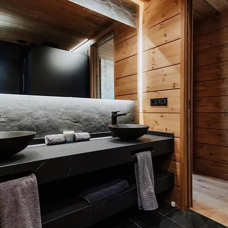 Apartment Arttysur Lux - 4 Bdrm In Sierra Nevada